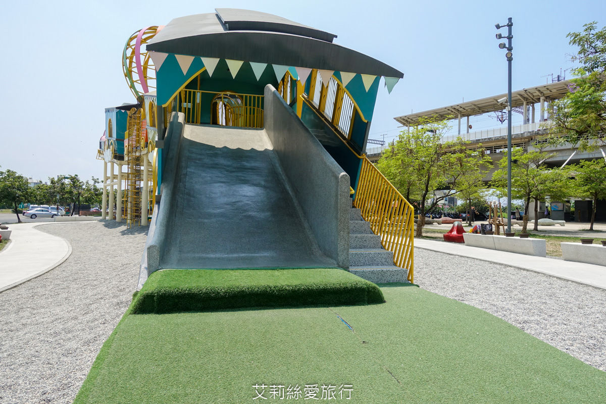 免費景點！屏東親子景點 林邊5米高飛天火車親子共融公園 順遊林邊蓮霧公園 近林邊車站
