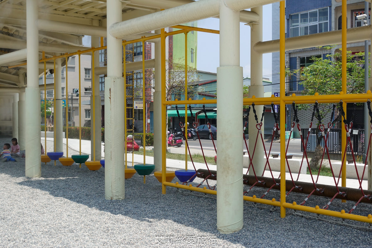 免費景點！屏東親子景點 林邊5米高飛天火車親子共融公園 順遊林邊蓮霧公園 近林邊車站