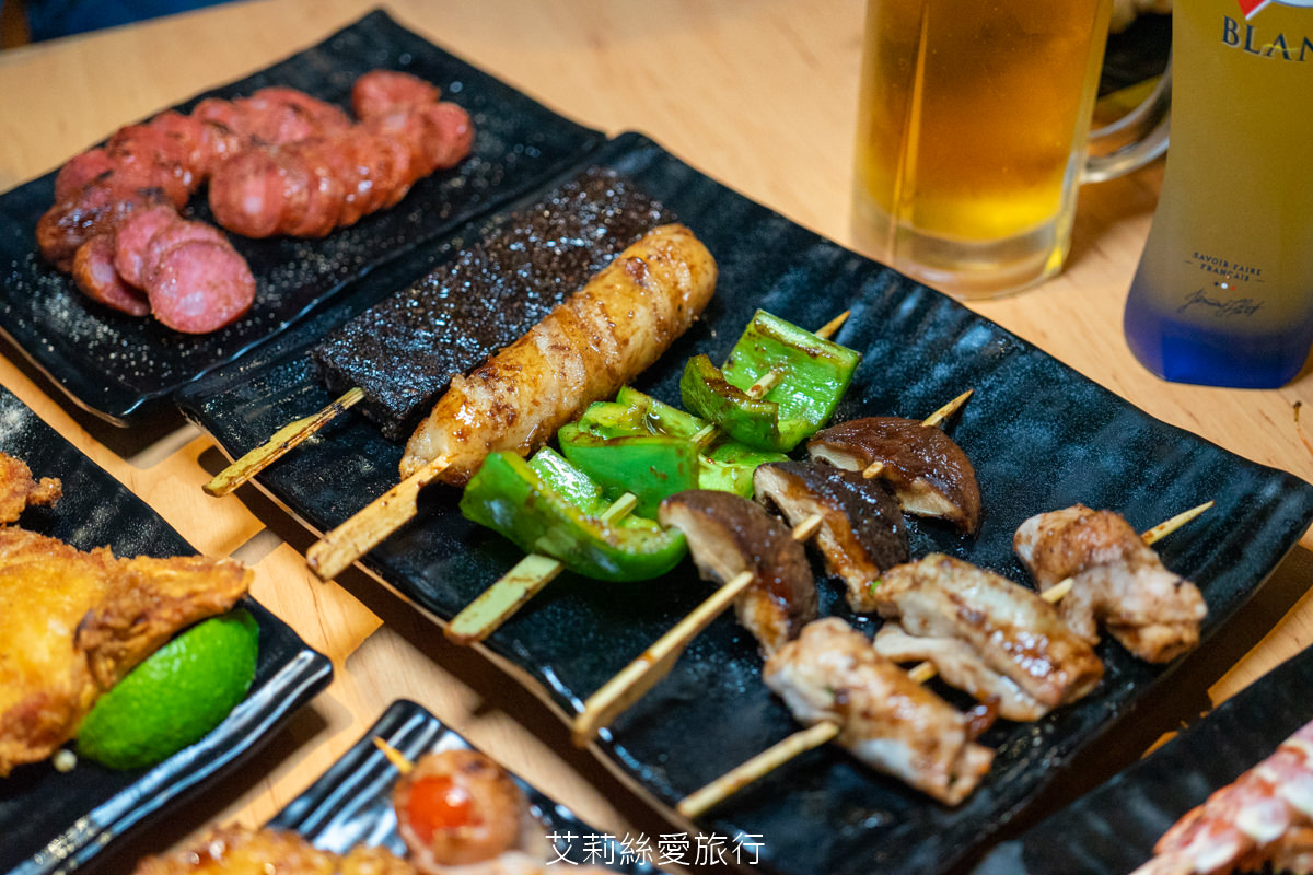 士林站必吃！ 柒息地串燒居酒屋 19元起平價串燒好吃燒烤 超級好吃的秘醬串燒 聚餐首選 捷運士林站