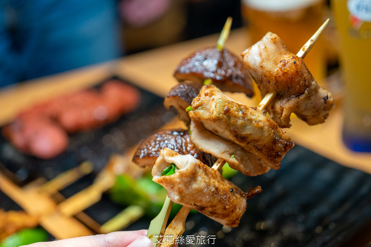 士林站必吃！ 柒息地串燒居酒屋 19元起平價串燒好吃燒烤 超級好吃的秘醬串燒 聚餐首選 捷運士林站