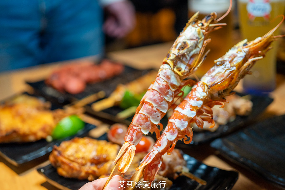 士林站必吃！ 柒息地串燒居酒屋 19元起平價串燒好吃燒烤 超級好吃的秘醬串燒 聚餐首選 捷運士林站