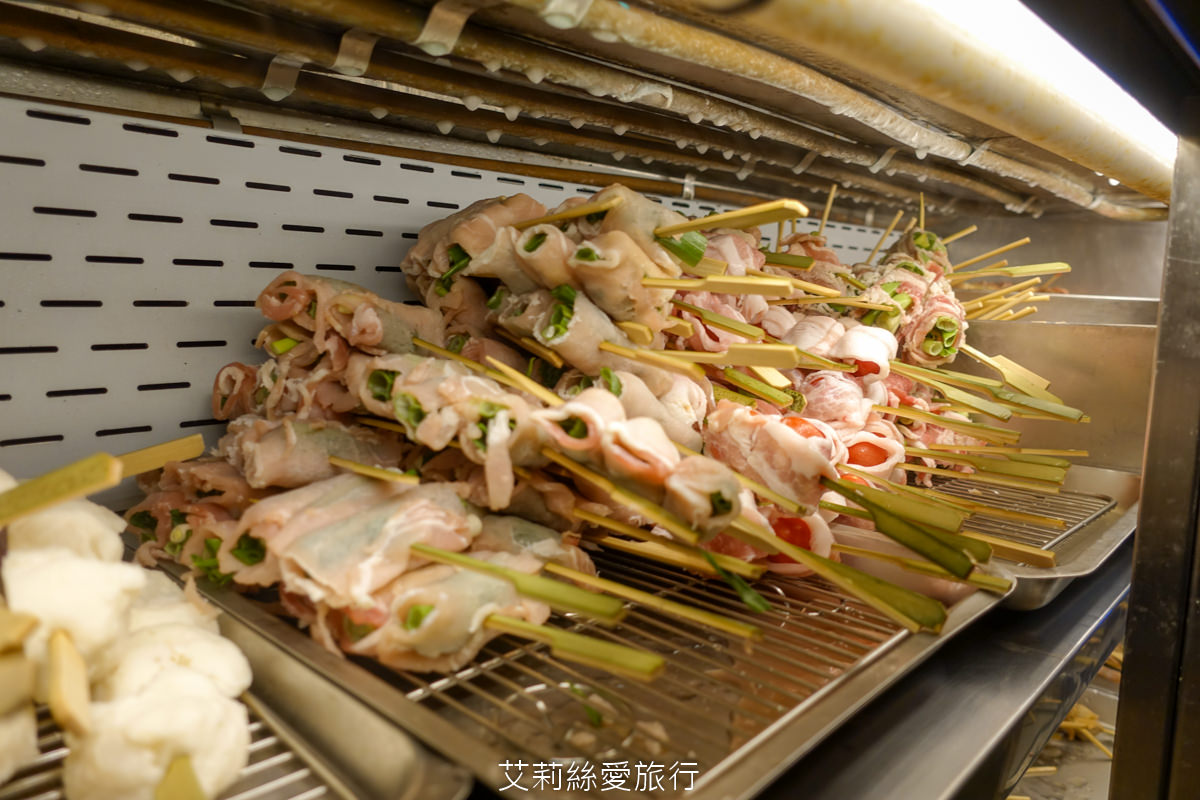 士林站必吃！ 柒息地串燒居酒屋 19元起平價串燒好吃燒烤 超級好吃的秘醬串燒 聚餐首選 捷運士林站