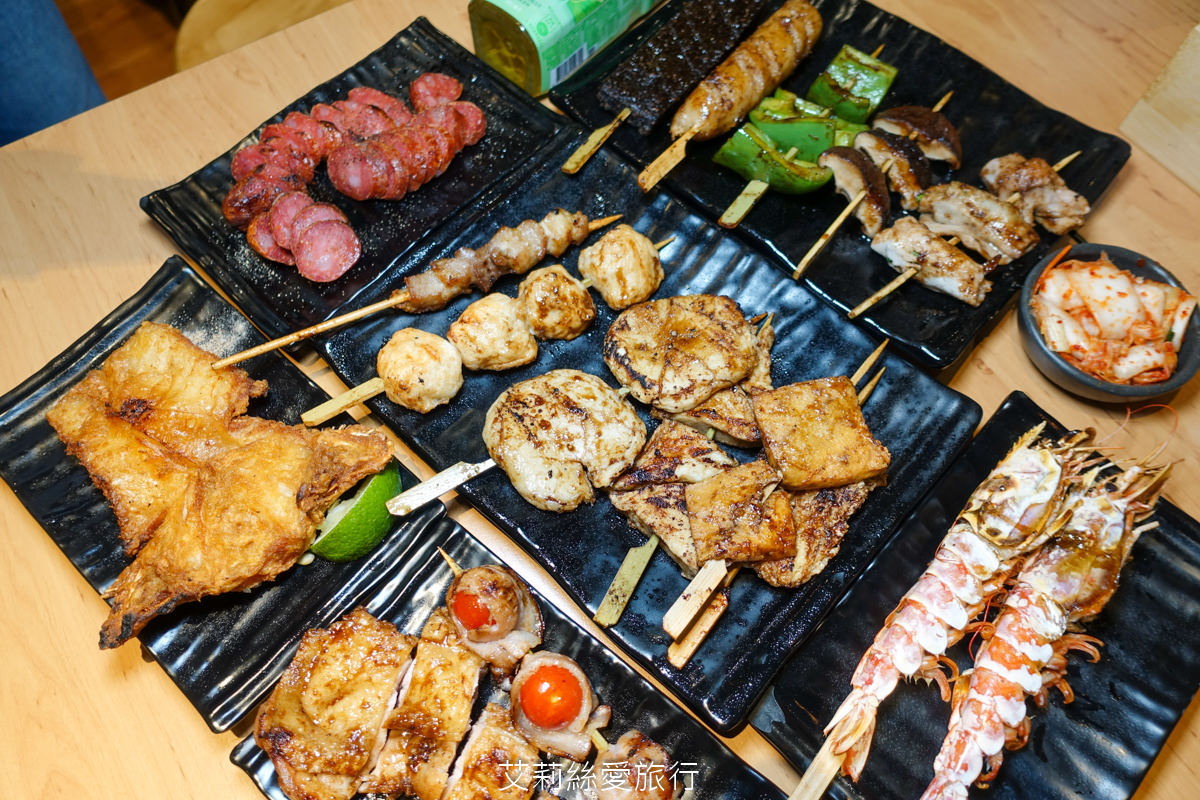士林站必吃！ 柒息地串燒居酒屋 19元起平價串燒好吃燒烤 超級好吃的秘醬串燒 聚餐首選 捷運士林站