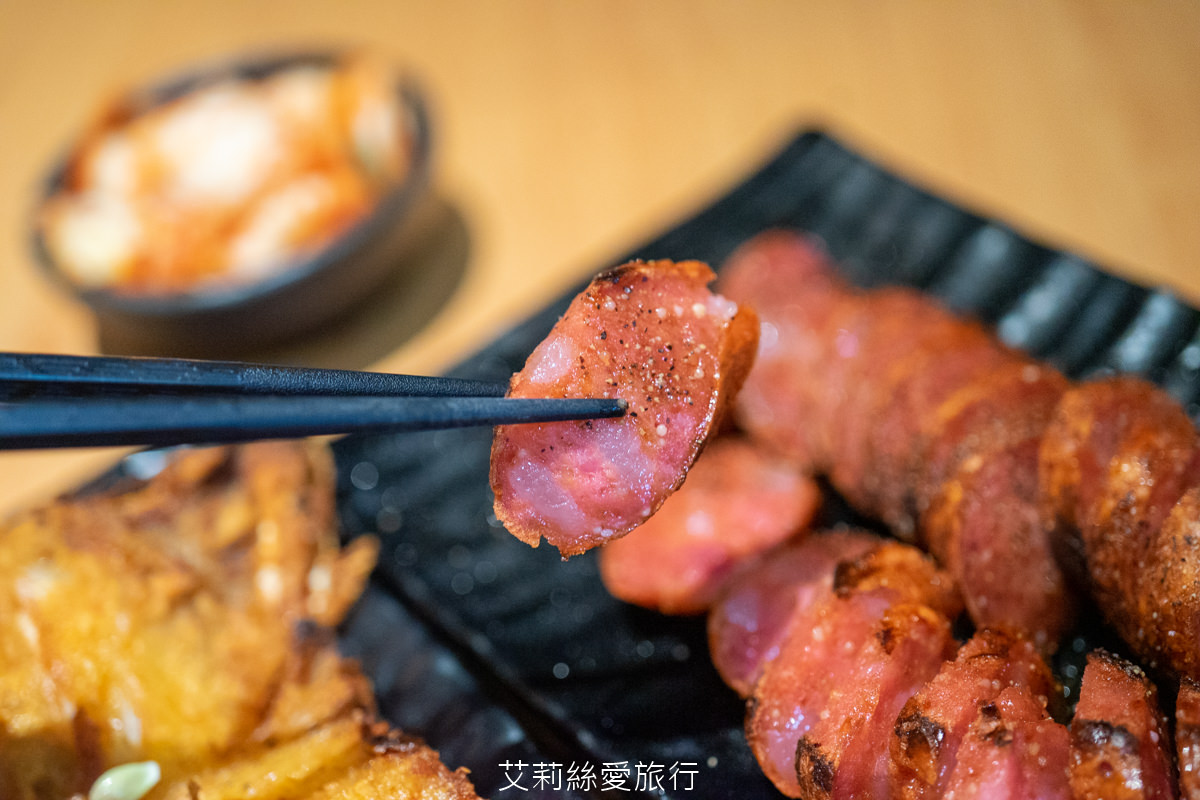 士林站必吃！ 柒息地串燒居酒屋 19元起平價串燒好吃燒烤 超級好吃的秘醬串燒 聚餐首選 捷運士林站