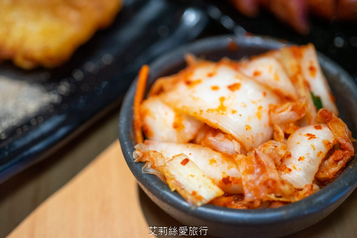 士林站必吃！ 柒息地串燒居酒屋 19元起平價串燒好吃燒烤 超級好吃的秘醬串燒 聚餐首選 捷運士林站