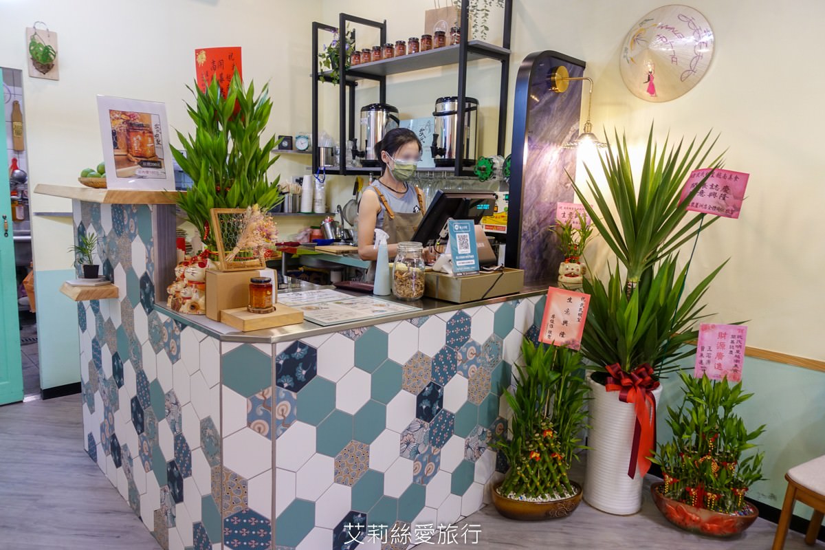 蘆洲美食》料多到滿出來道地越南河粉(Phở) 武氏明皇 捷運美食午晚餐