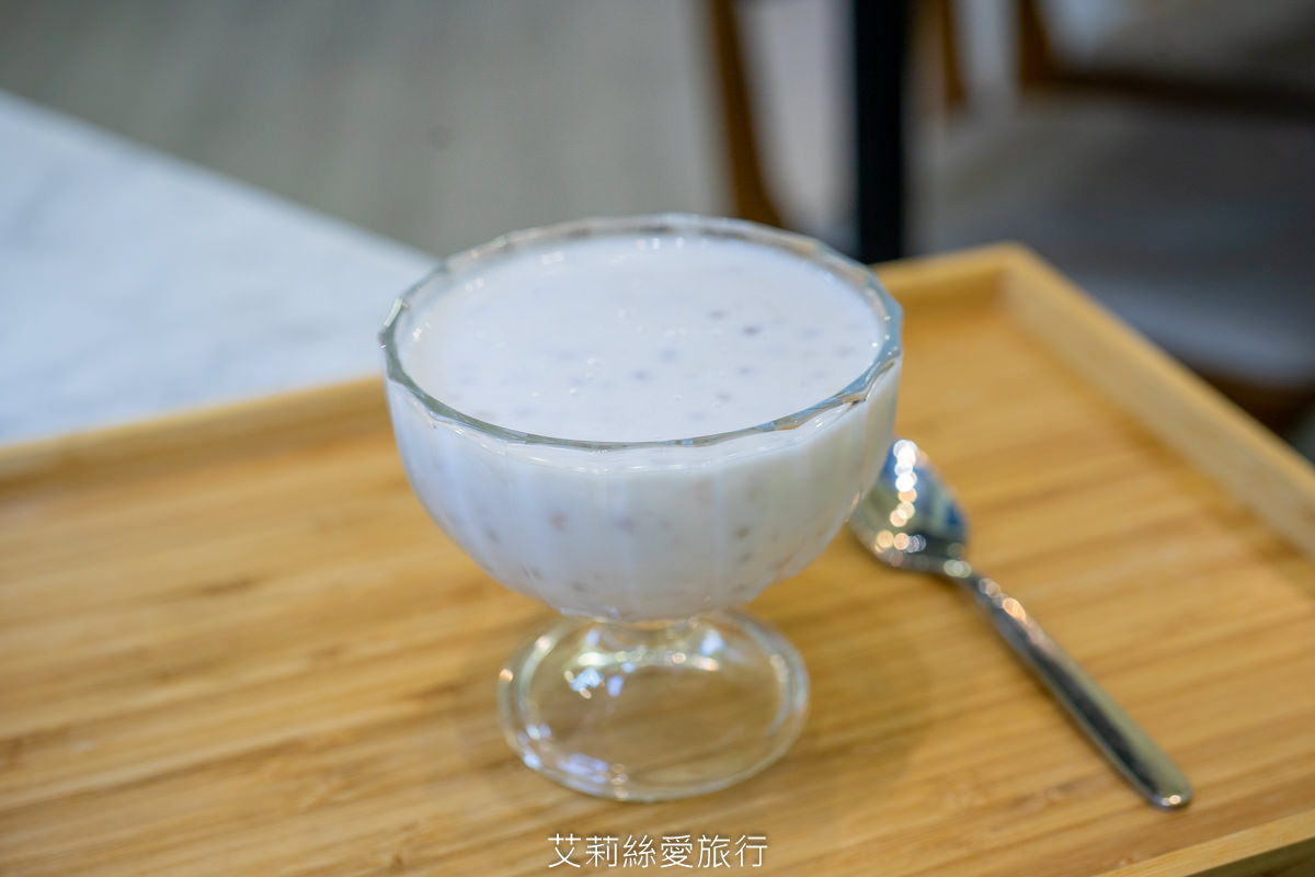 蘆洲美食》料多到滿出來道地越南河粉(Phở) 武氏明皇 捷運美食午晚餐