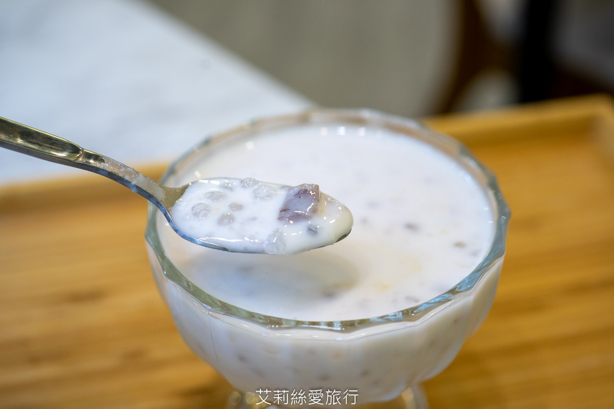 蘆洲美食》料多到滿出來道地越南河粉(Phở) 武氏明皇 捷運美食午晚餐