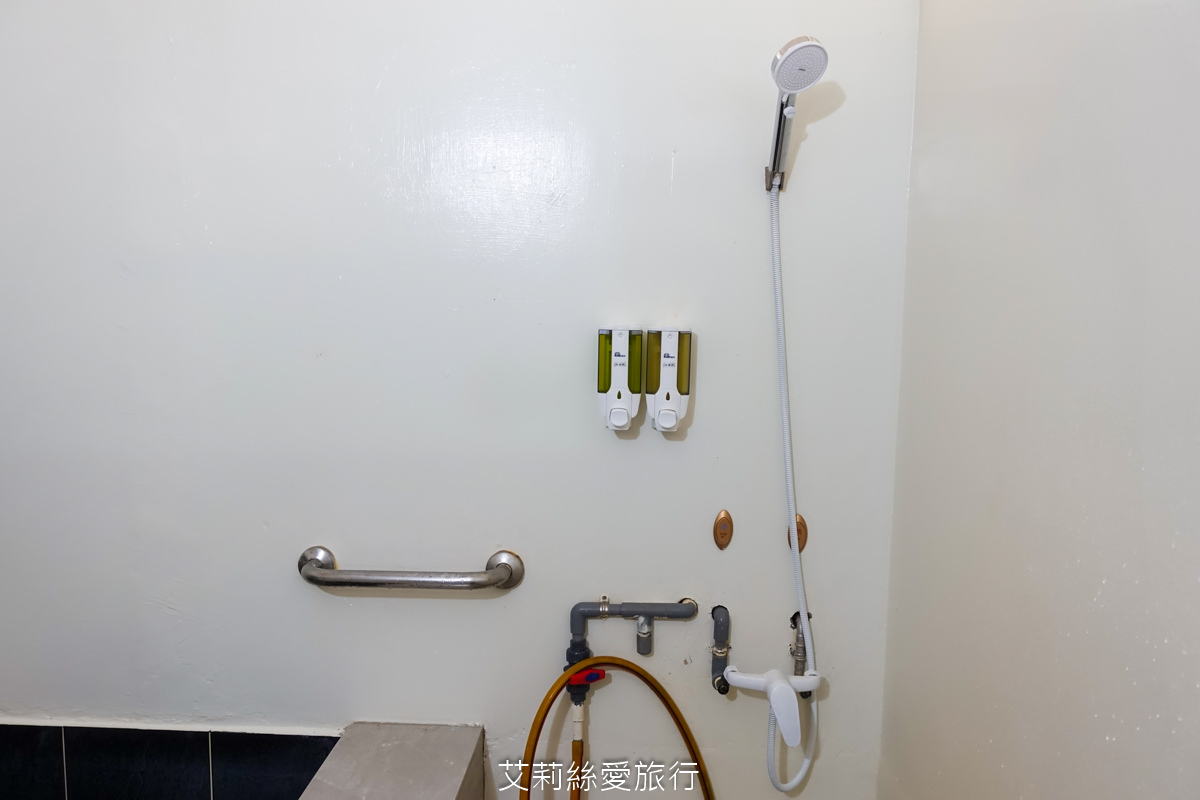 北部平價溫泉湯屋 沐川海㡳溫泉 雙人湯屋250元 家庭湯屋均價只要150元 沐川海㡳溫泉 金山萬里景點
