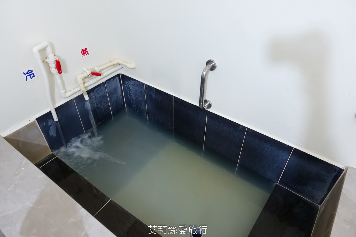 北部平價溫泉湯屋 沐川海㡳溫泉 雙人湯屋250元 家庭湯屋均價只要150元 沐川海㡳溫泉 金山萬里景點