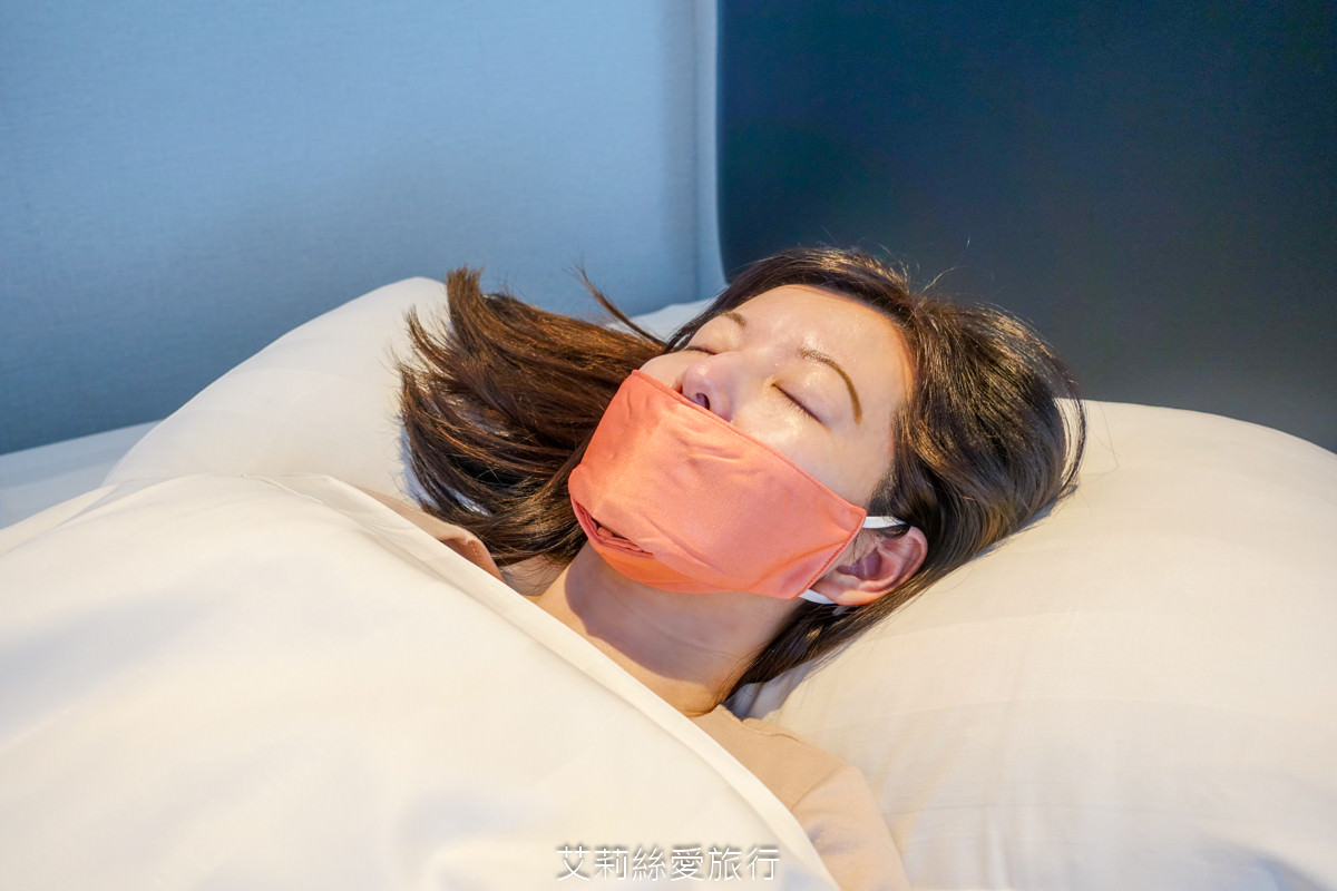 一夜好眠小法寶！ 艾美迪雅鼻腔呼吸減鼾絲绸面罩 減少鼾聲防止口腔乾燥 100%絲绸材質 柔軟又舒適！