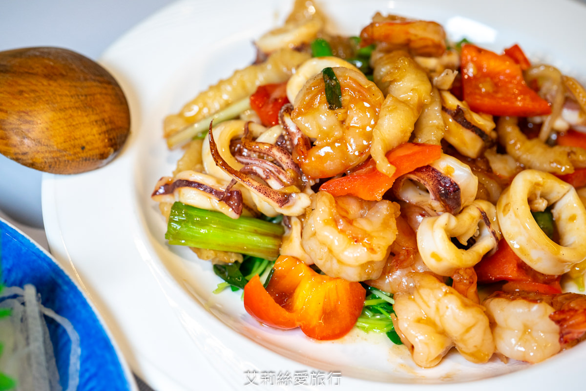 松山區小巨蛋美食 漁聞樂 自家有漁船就是鮮！活龍蝦1隻只要680元 品嚐生猛活海鮮 不必跑漁港