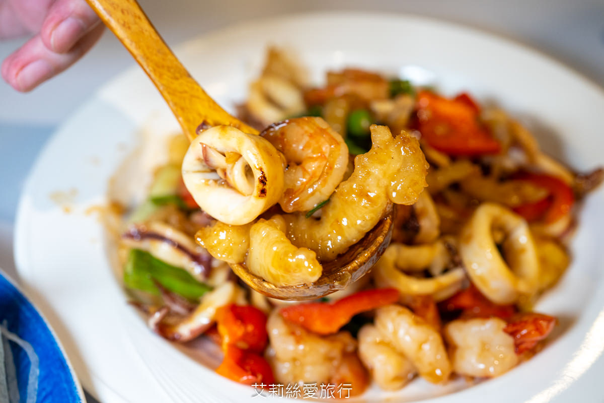 松山區小巨蛋美食 漁聞樂 自家有漁船就是鮮！活龍蝦1隻只要680元 品嚐生猛活海鮮 不必跑漁港