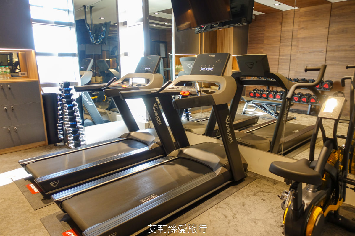 鹿港必遊景點 一日遊兩天一夜行程怎麼玩？ 入住新飯店 鹿港澄悅酒店 逛文創市集 老街巡古蹟吃美食搭乘三輪車