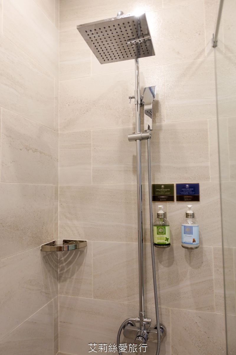 鹿港必遊景點 一日遊兩天一夜行程怎麼玩？ 入住新飯店 鹿港澄悅酒店 逛文創市集 老街巡古蹟吃美食搭乘三輪車