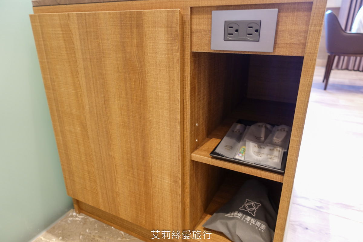 鹿港必遊景點 一日遊兩天一夜行程怎麼玩？ 入住新飯店 鹿港澄悅酒店 逛文創市集 老街巡古蹟吃美食搭乘三輪車