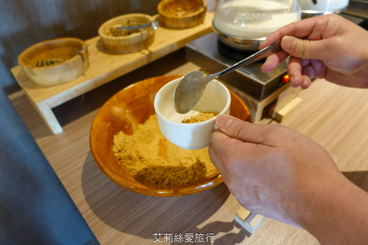 鹿港必遊景點 一日遊兩天一夜行程怎麼玩？ 入住新飯店 鹿港澄悅酒店 逛文創市集 老街巡古蹟吃美食搭乘三輪車