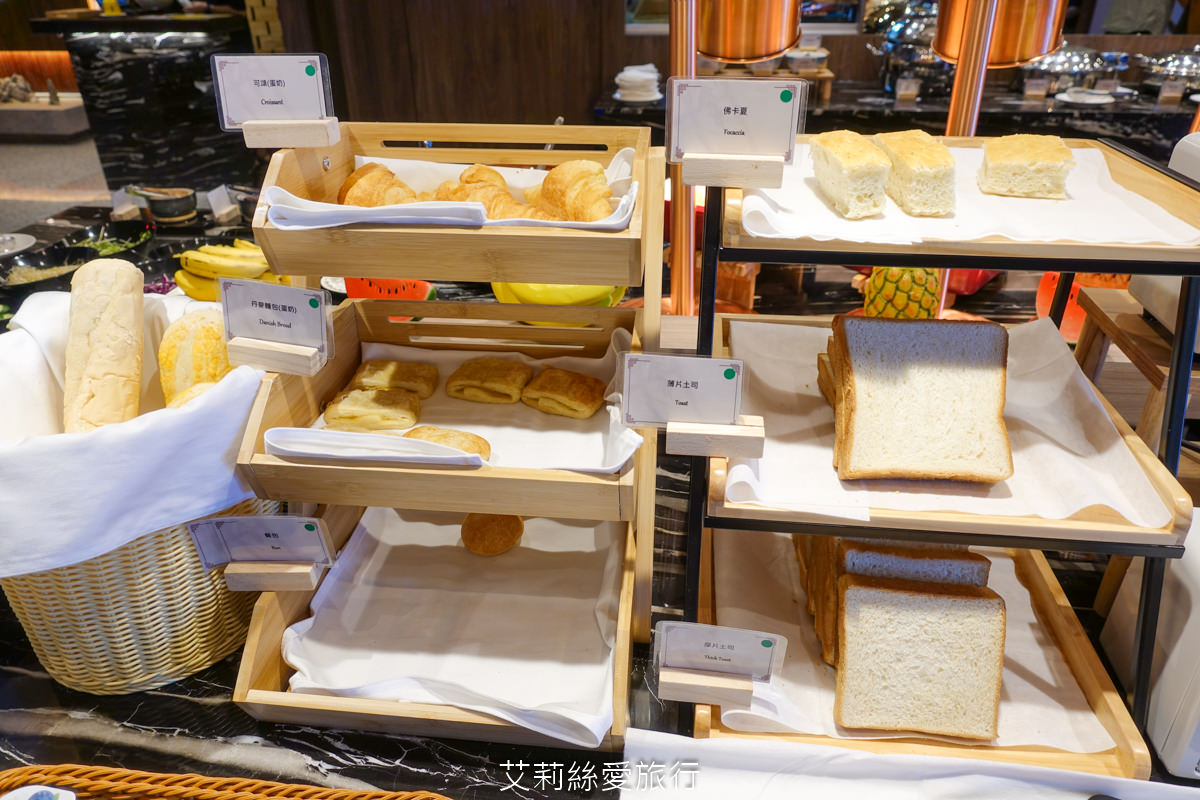 鹿港必遊景點 一日遊兩天一夜行程怎麼玩？ 入住新飯店 鹿港澄悅酒店 逛文創市集 老街巡古蹟吃美食搭乘三輪車