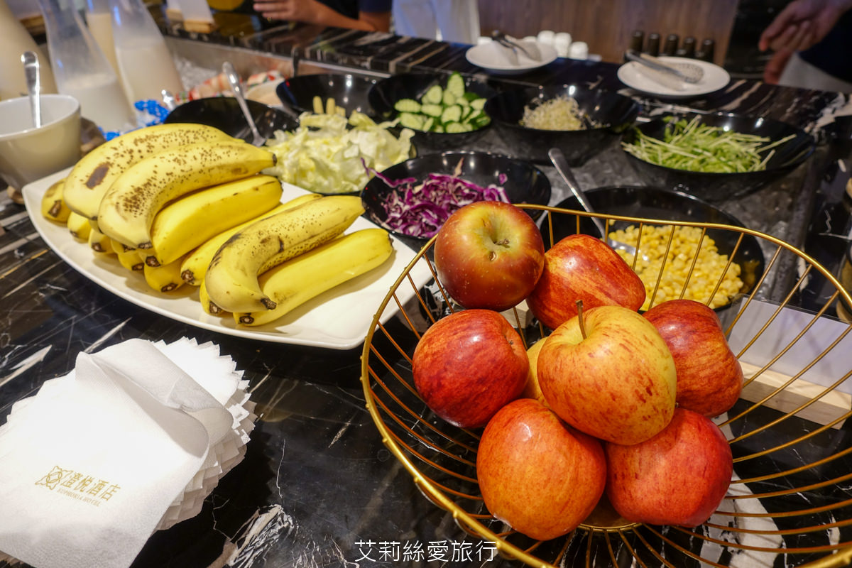 鹿港必遊景點 一日遊兩天一夜行程怎麼玩？ 入住新飯店 鹿港澄悅酒店 逛文創市集 老街巡古蹟吃美食搭乘三輪車