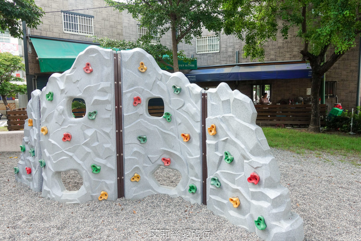 免費景點 彰化鹿港親子景點 鹿港小鹿兒童公園 桂花藝術村旁可愛小園地 鹿港老街順遊景點