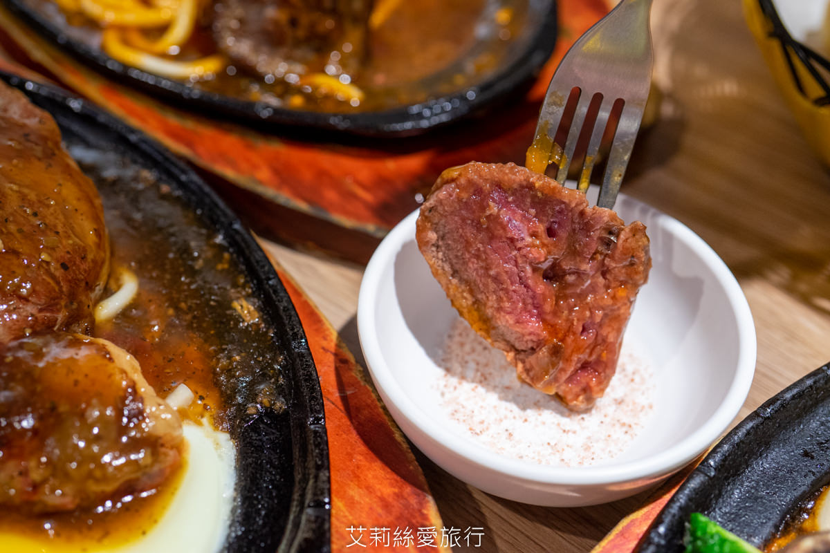 100%原肉牛排只要市價一半就能吃 配阿里山冷泡茶太過癮 內用自助吧無限吃到飽 濠誠牛排 22年老店