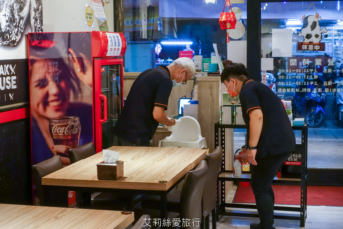 100%原肉牛排只要市價一半就能吃 配阿里山冷泡茶太過癮 內用自助吧無限吃到飽 濠誠牛排 22年老店 - 第10張圖 100%原肉牛排只要市價一半就能吃 配阿里山冷泡茶太過癮 內用自助吧無限吃到飽 濠誠牛排 22年老店