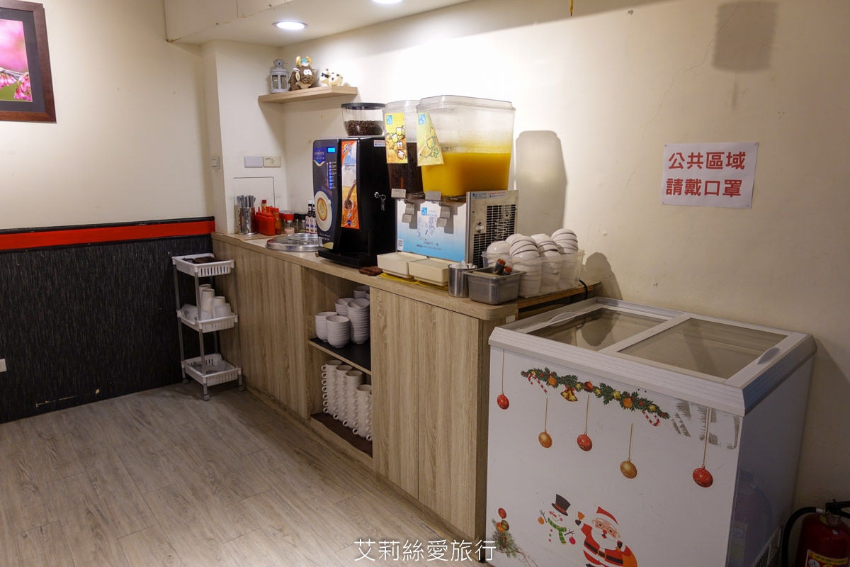 100%原肉牛排只要市價一半就能吃 配阿里山冷泡茶太過癮 內用自助吧無限吃到飽 濠誠牛排 22年老店 - 第11張圖 100%原肉牛排只要市價一半就能吃 配阿里山冷泡茶太過癮 內用自助吧無限吃到飽 濠誠牛排 22年老店