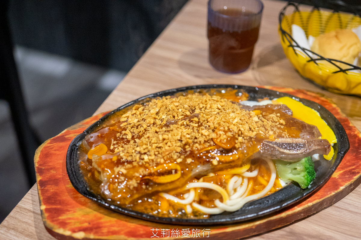 100%原肉牛排只要市價一半就能吃 配阿里山冷泡茶太過癮 內用自助吧無限吃到飽 濠誠牛排 22年老店 - 第22張圖 100%原肉牛排只要市價一半就能吃 配阿里山冷泡茶太過癮 內用自助吧無限吃到飽 濠誠牛排 22年老店