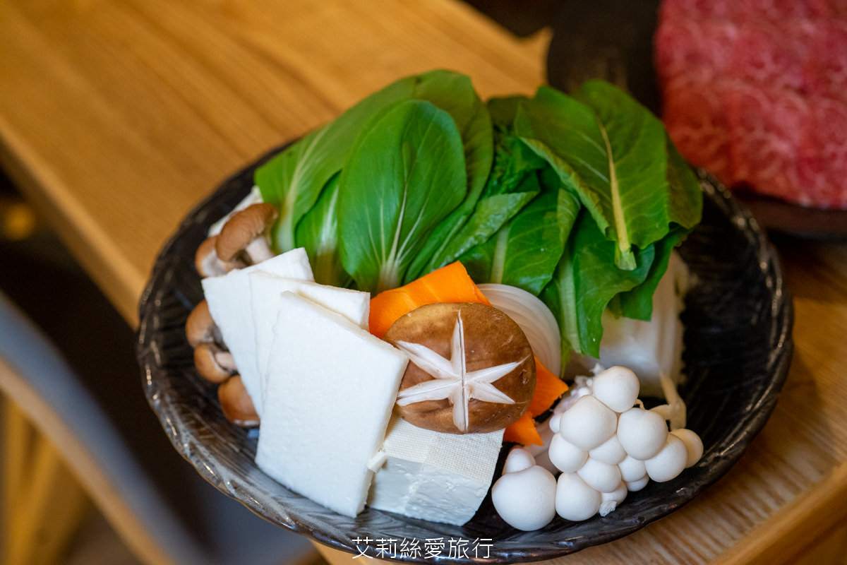 中山站美食 牛小路壽喜燒 日本和牛吃到飽免服務費 各國美酒、無酒精飲品也喝到飽 捷運中山站步行即到 - 第48張圖 中山站美食 牛小路壽喜燒 日本和牛吃到飽免服務費 各國美酒、無酒精飲品也喝到飽 捷運中山站步行即到