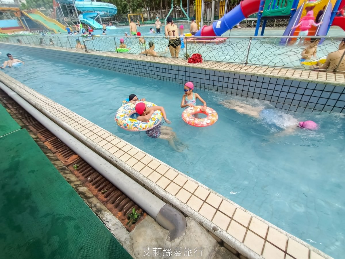 台北玩水景點 30元玩滑水道、漂漂河 一票玩到底 兒童票30元可玩一整天 玉成水樂園 台北戲水 有救生員 溫水泳池 - 第9張圖 台北玩水景點 30元玩滑水道、漂漂河 一票玩到底 兒童票30元可玩一整天 玉成水樂園 台北戲水 有救生員 溫水泳池