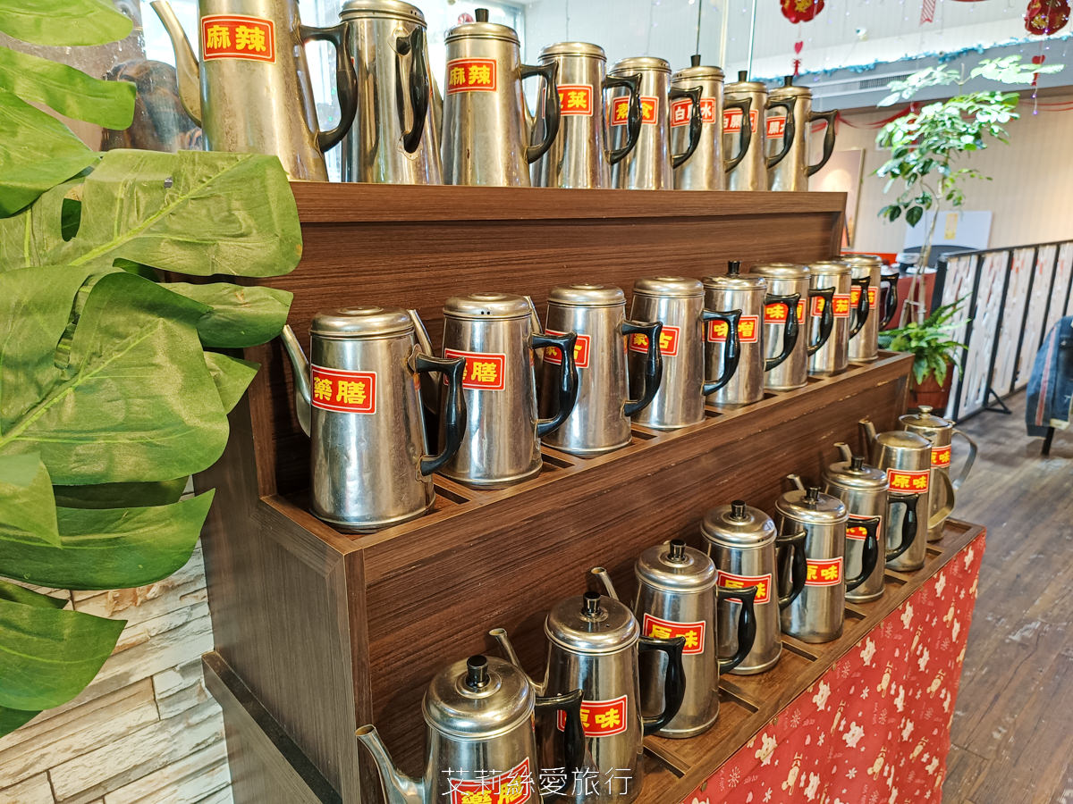 宜蘭吃到飽 礁溪吃到飽火鍋推薦 珍典精緻自助式火鍋 八種鍋底火鍋加自助吧任你吃 在地經營10年可容納百人大餐廳 有遊戲區