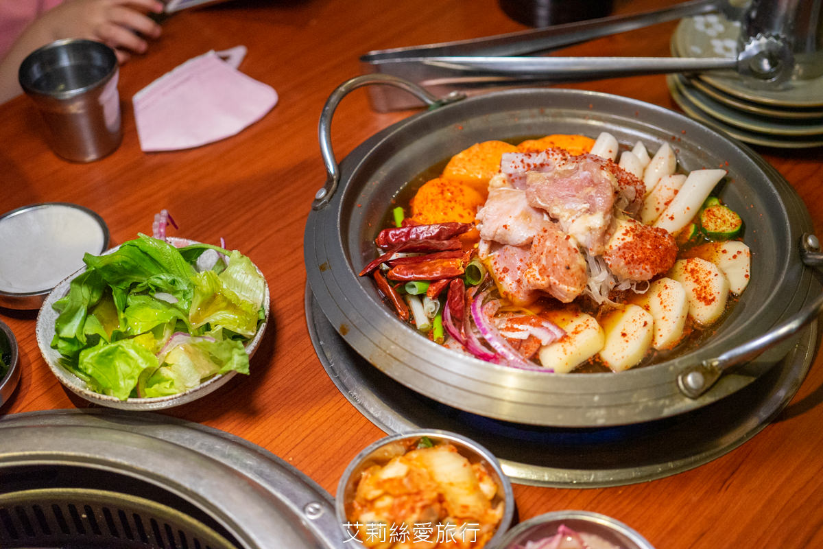 蘆洲美食推薦 甘釜京韓日燒肉料理專門店 嚴選新鮮食材、創意料理 日式無煙燒烤、韓式燒肉 浮誇系美食一次滿足 捷運蘆洲站