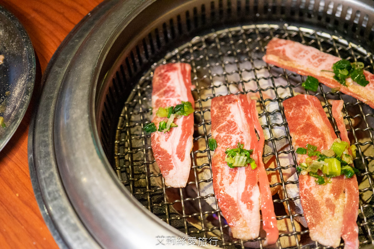蘆洲美食推薦 甘釜京韓日燒肉料理專門店 嚴選新鮮食材、創意料理 日式無煙燒烤、韓式燒肉 浮誇系美食一次滿足 捷運蘆洲站