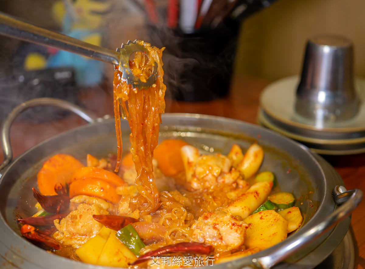 蘆洲美食推薦 甘釜京韓日燒肉料理專門店 嚴選新鮮食材、創意料理 日式無煙燒烤、韓式燒肉 浮誇系美食一次滿足 捷運蘆洲站