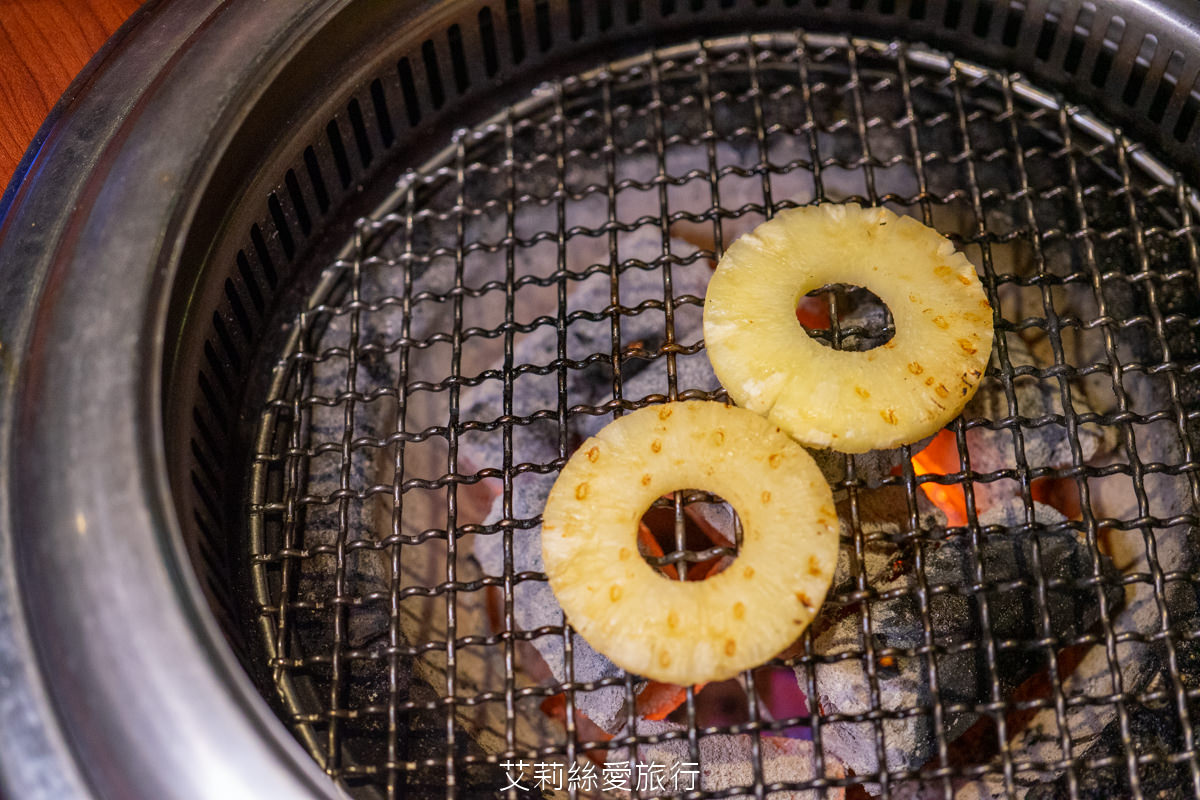 蘆洲美食推薦 甘釜京韓日燒肉料理專門店 嚴選新鮮食材、創意料理 日式無煙燒烤、韓式燒肉 浮誇系美食一次滿足 捷運蘆洲站