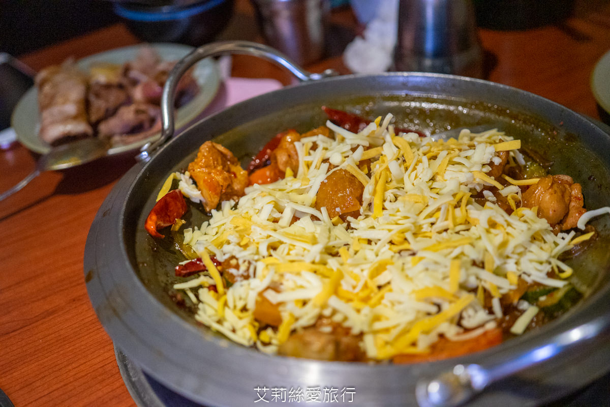 蘆洲美食推薦 甘釜京韓日燒肉料理專門店 嚴選新鮮食材、創意料理 日式無煙燒烤、韓式燒肉 浮誇系美食一次滿足 捷運蘆洲站