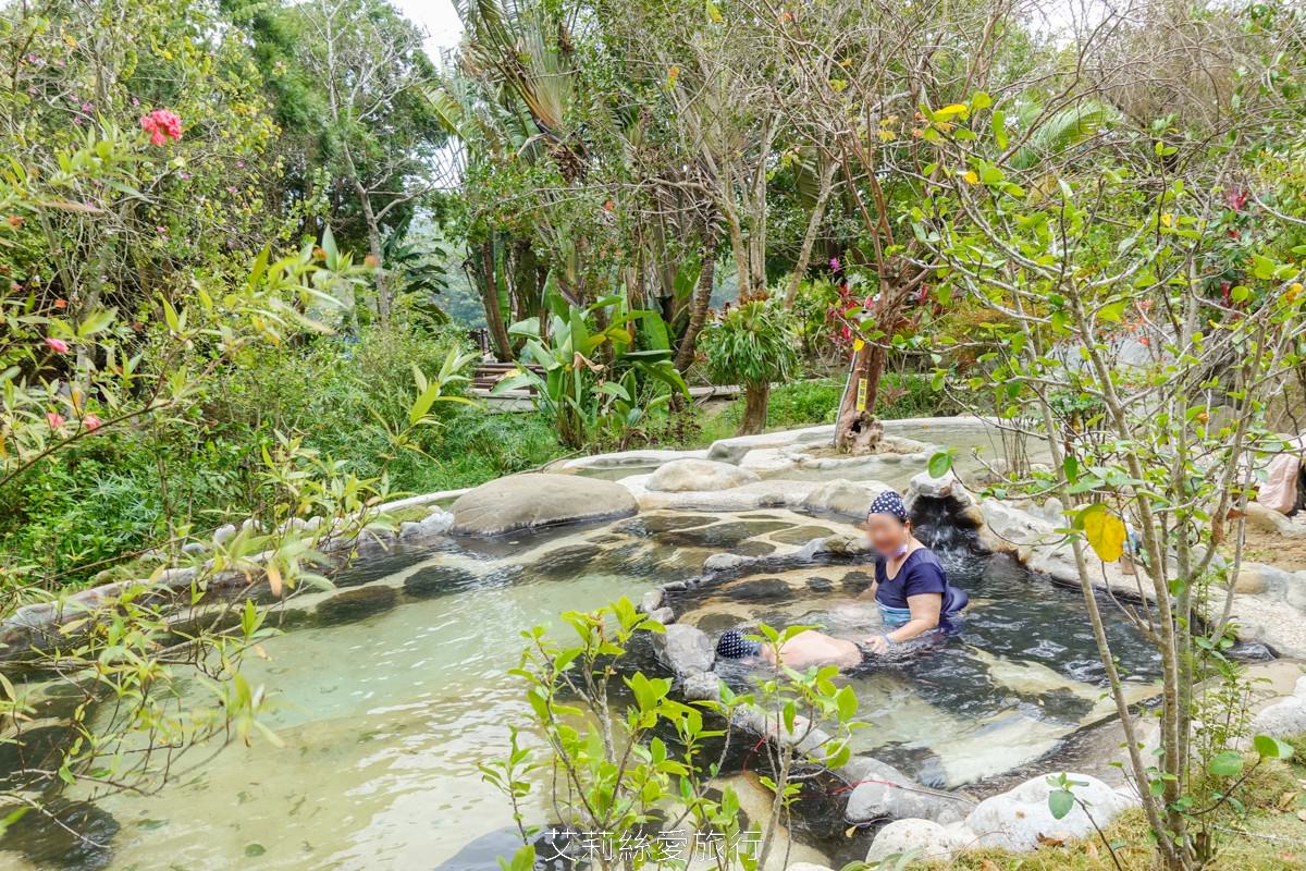 苗栗景點 石湯溫泉 3000坪峇里島風露天風呂美人湯 泡湯不限時 湯屋200元不限人數 吹風機不必投幣！近大湖草莓園