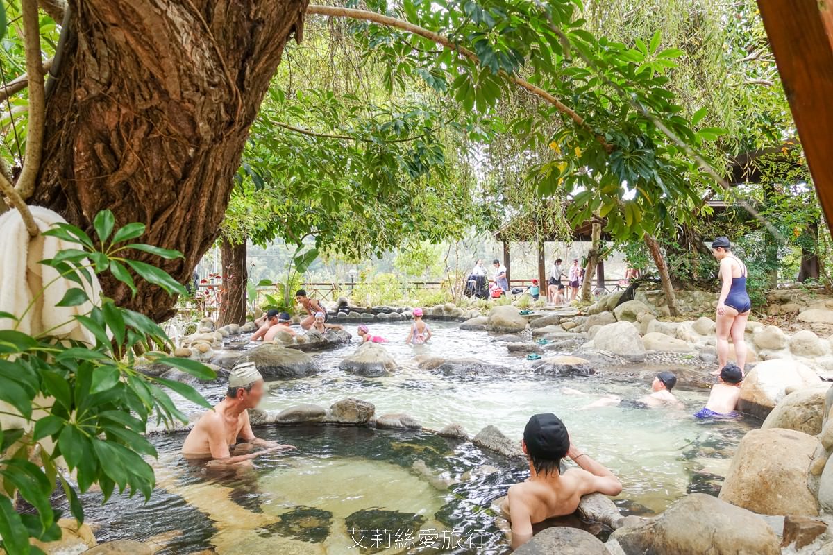 苗栗景點 石湯溫泉 3000坪峇里島風露天風呂美人湯 泡湯不限時 湯屋200元不限人數 吹風機不必投幣！近大湖草莓園