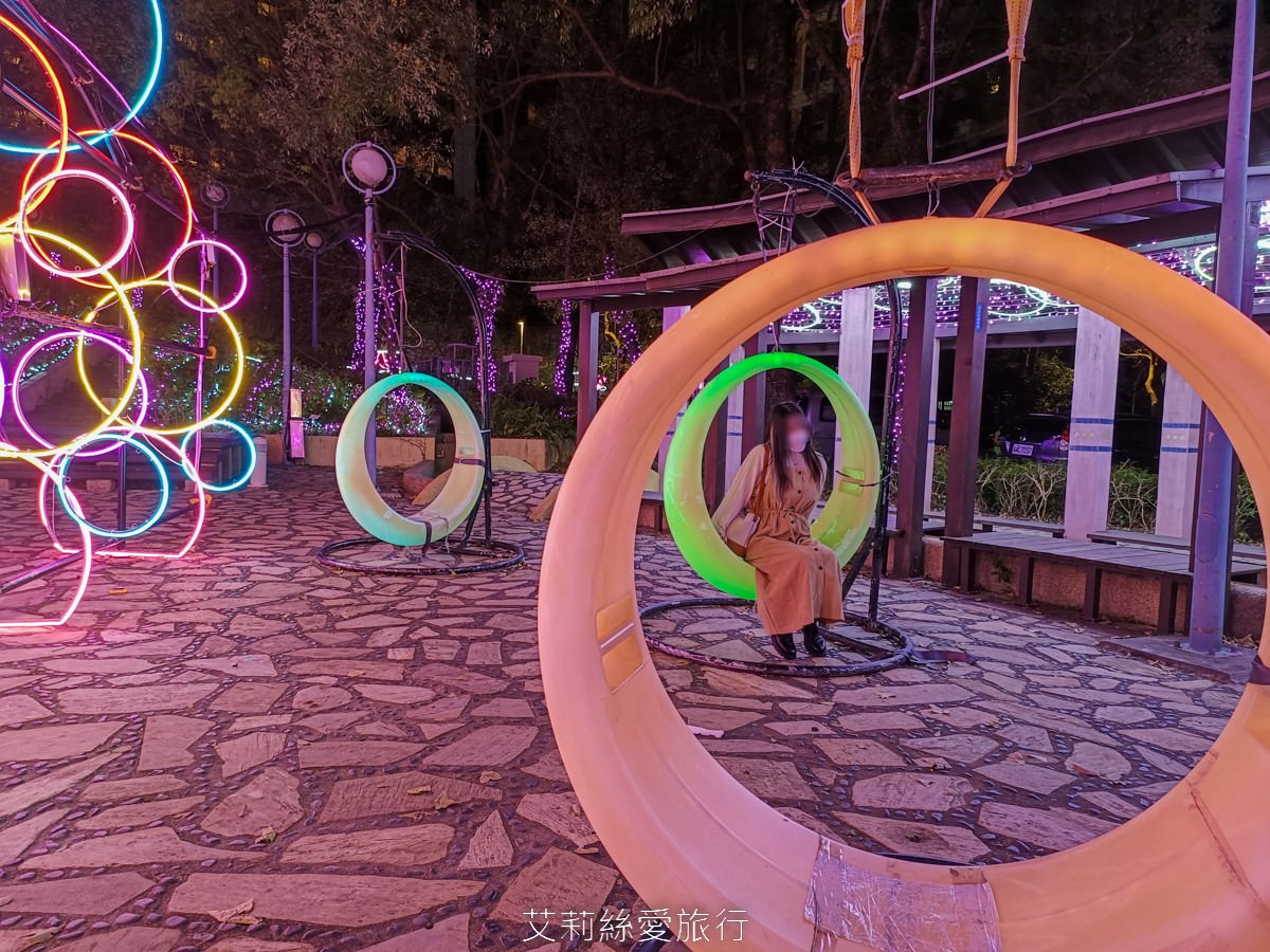 宜蘭新景點 礁溪必拍期間限定夢幻燈海 2022 礁溪溫泉燈花季 宛如海洋世界的「泡泡光廊」礁溪溫泉燈花季地點和點燈期間