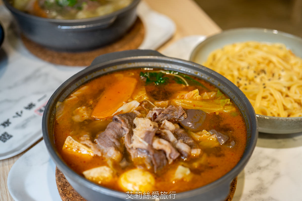 內湖美食 一個人也能吃麻辣鍋 香麻夠味 湯頭順口可以直接喝 緒食一鍋小麻辣 青花滷 CITYLINK美食