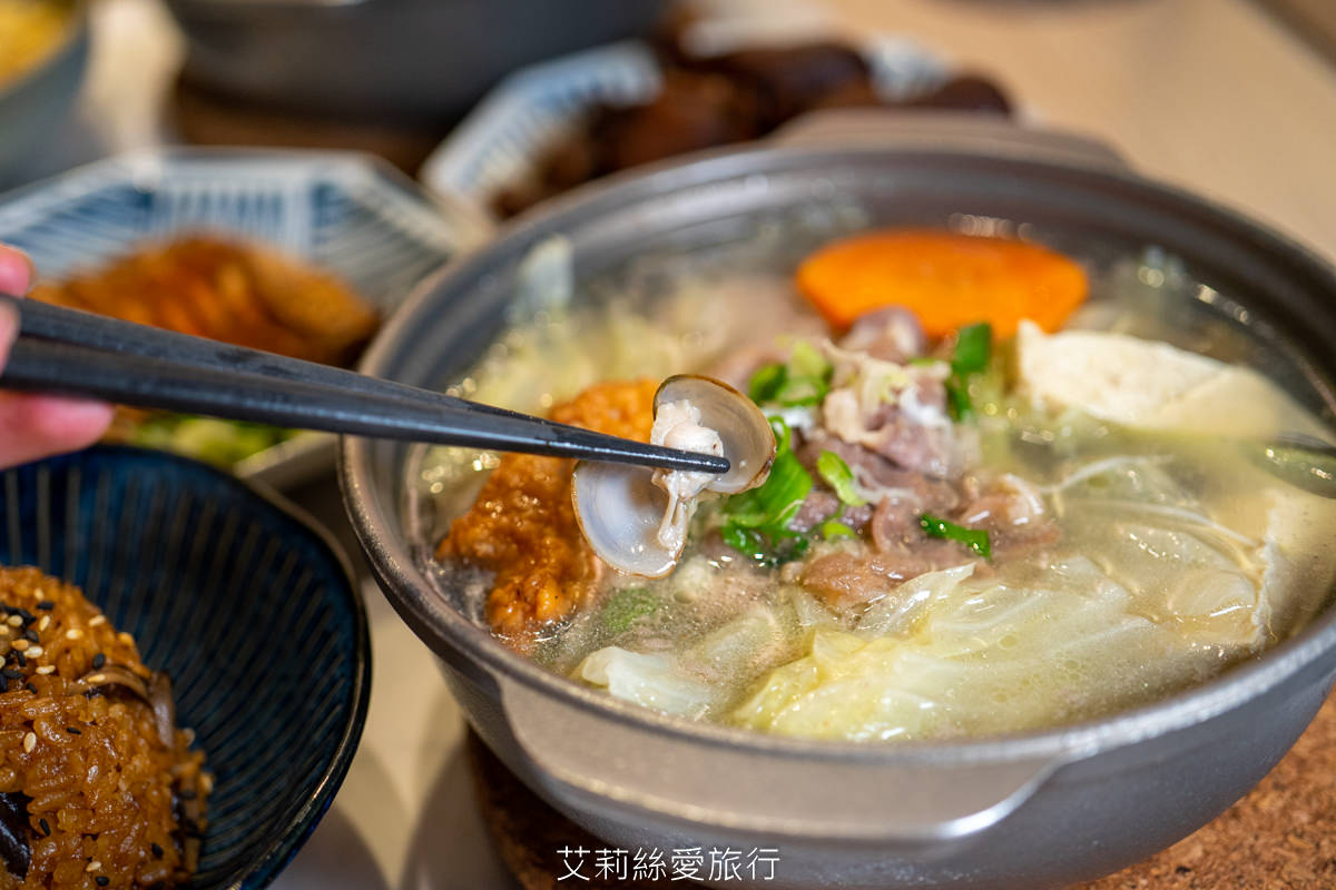 內湖美食 一個人也能吃麻辣鍋 香麻夠味 湯頭順口可以直接喝 緒食一鍋小麻辣 青花滷 CITYLINK美食