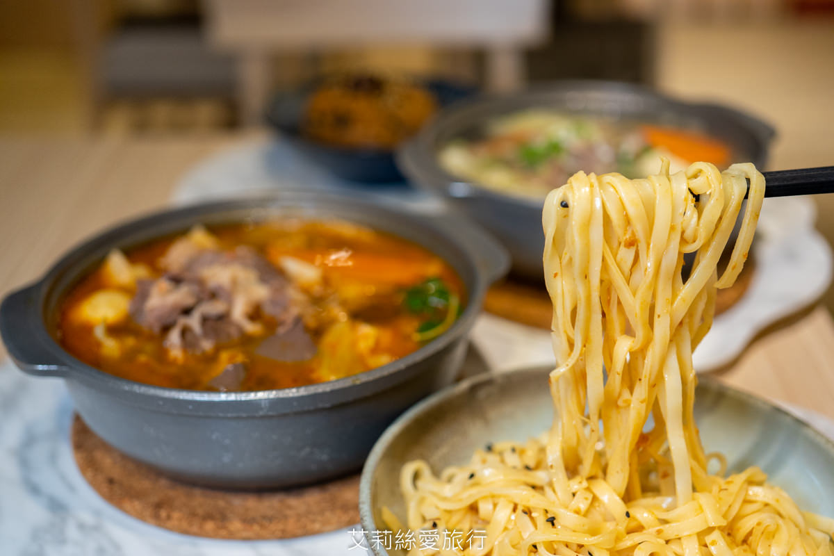 內湖美食 一個人也能吃麻辣鍋 香麻夠味 湯頭順口可以直接喝 緒食一鍋小麻辣 青花滷 CITYLINK美食