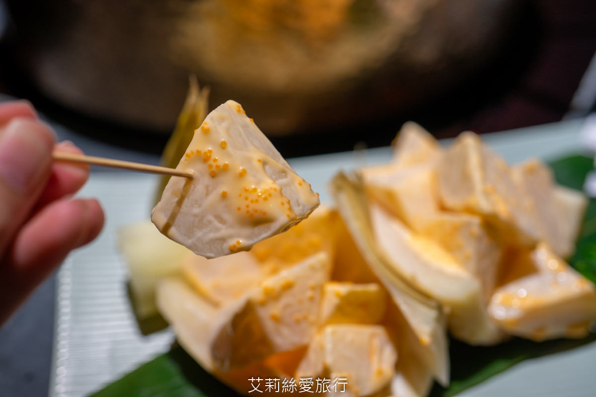 台北必吃麻辣鍋 黃仁勳美食地圖 老撈麻辣鍋新派火鍋及私房料理 老撈瘋鍋祭$990的綜合海鮮盤登記免費送! LINE好友不限時段啤酒買1送1 - 第31張圖 台北必吃麻辣鍋 黃仁勳美食地圖 老撈麻辣鍋新派火鍋及私房料理 老撈瘋鍋祭$990的綜合海鮮盤登記免費送! LINE好友不限時段啤酒買1送1