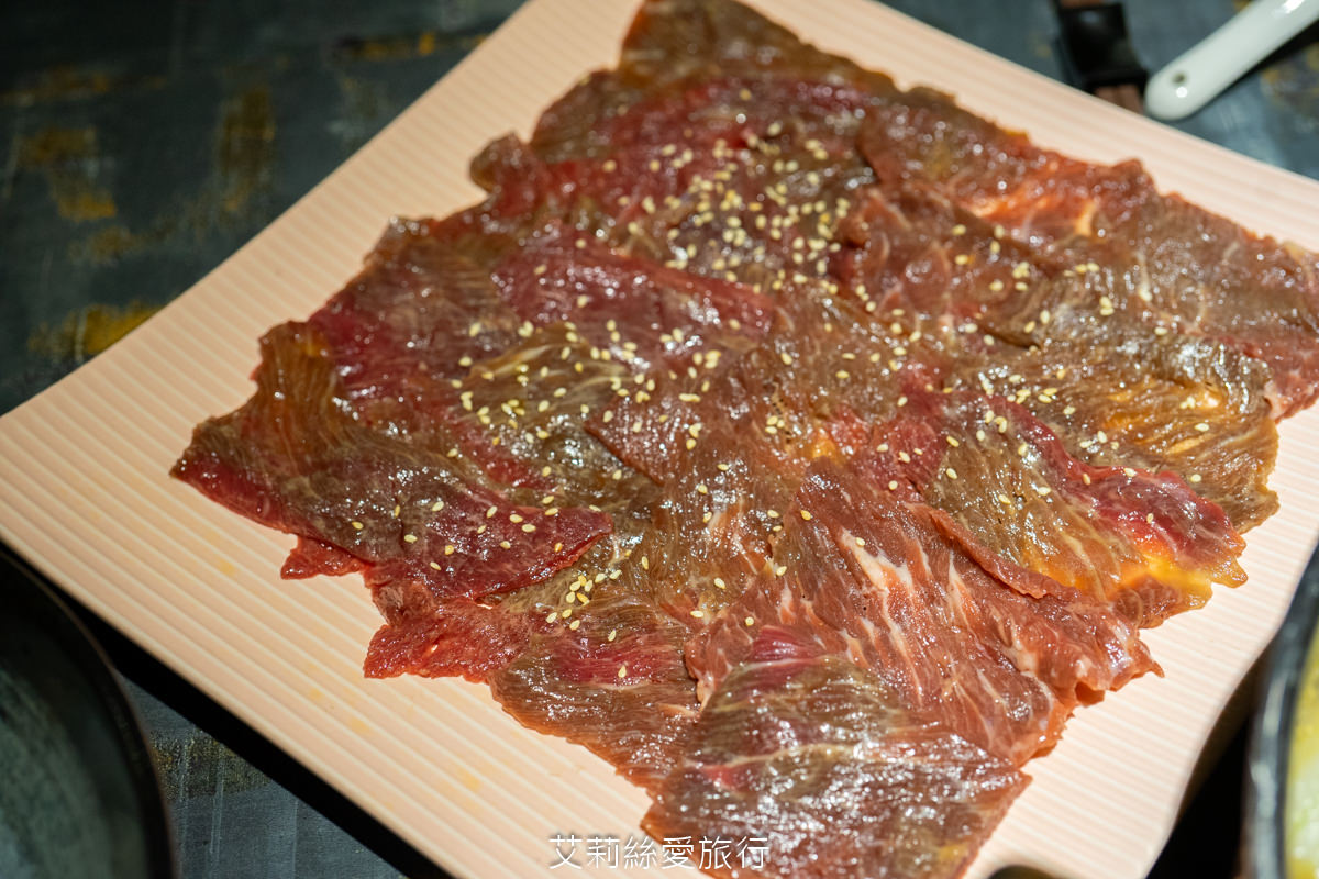 台北必吃麻辣鍋 黃仁勳美食地圖 老撈麻辣鍋新派火鍋及私房料理 老撈瘋鍋祭$990的綜合海鮮盤登記免費送! LINE好友不限時段啤酒買1送1 - 第49張圖 台北必吃麻辣鍋 黃仁勳美食地圖 老撈麻辣鍋新派火鍋及私房料理 老撈瘋鍋祭$990的綜合海鮮盤登記免費送! LINE好友不限時段啤酒買1送1