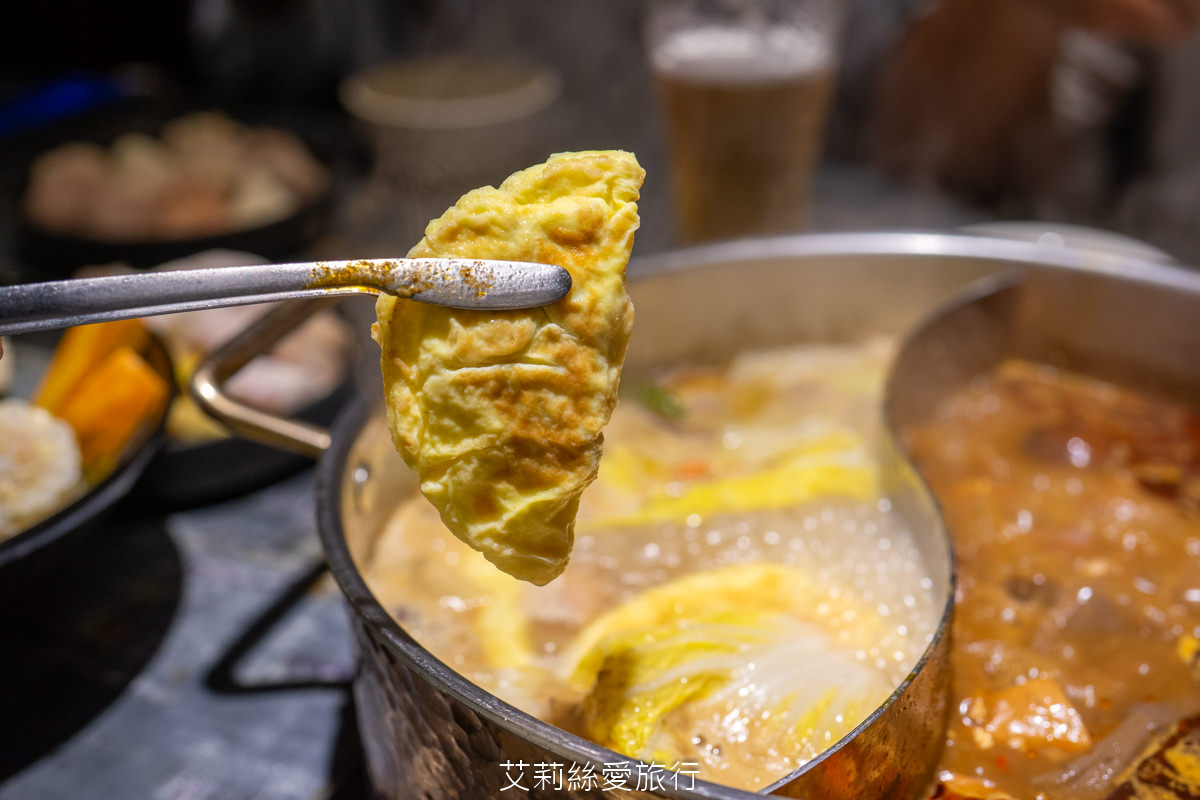 台北必吃麻辣鍋 黃仁勳美食地圖 老撈麻辣鍋新派火鍋及私房料理 老撈瘋鍋祭$990的綜合海鮮盤登記免費送! LINE好友不限時段啤酒買1送1 - 第25張圖 台北必吃麻辣鍋 黃仁勳美食地圖 老撈麻辣鍋新派火鍋及私房料理 老撈瘋鍋祭$990的綜合海鮮盤登記免費送! LINE好友不限時段啤酒買1送1