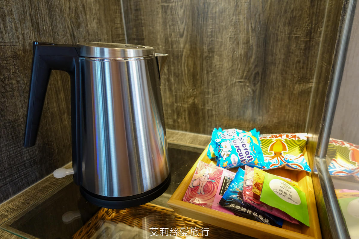 苗栗親子住宿 自然風情景觀餐廳渡假民宿 2024最新設施極光露營車 獨立遊戲區寶貝安心玩 親子景點大草坪沙坑溜滑梯 無敵景觀休閒渡假區