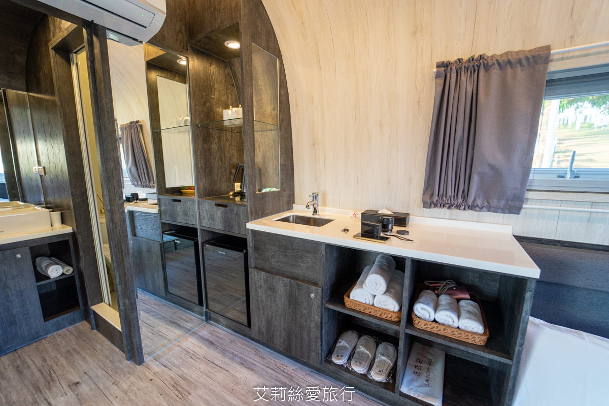 苗栗親子住宿 自然風情景觀餐廳渡假民宿 2024最新設施極光露營車 獨立遊戲區寶貝安心玩 親子景點大草坪沙坑溜滑梯 無敵景觀休閒渡假區