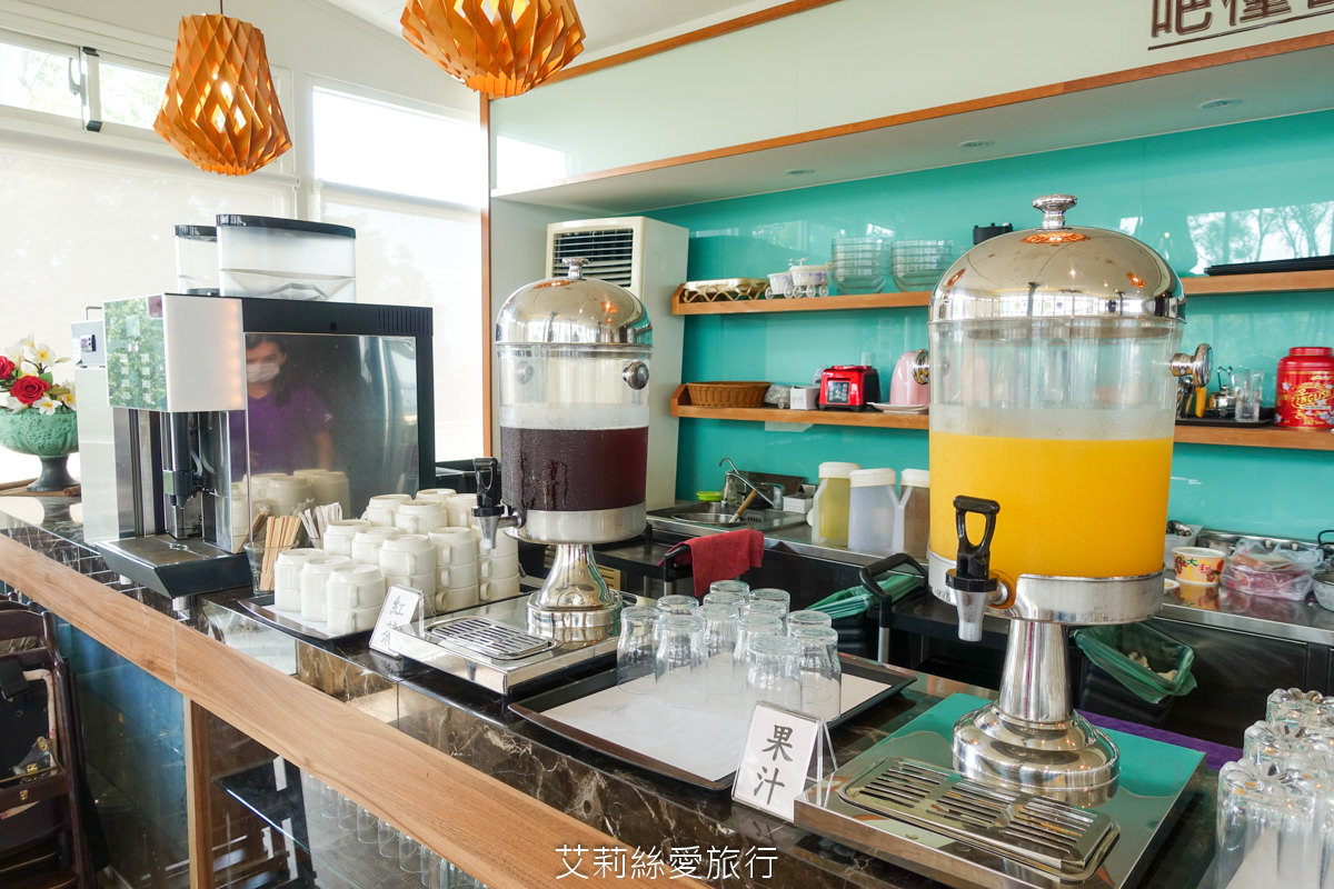 苗栗美食 自然風情景觀餐廳 buffet早餐吃到飽 現煮麵食 手工歐式麵包 生菜沙拉 熱炒…