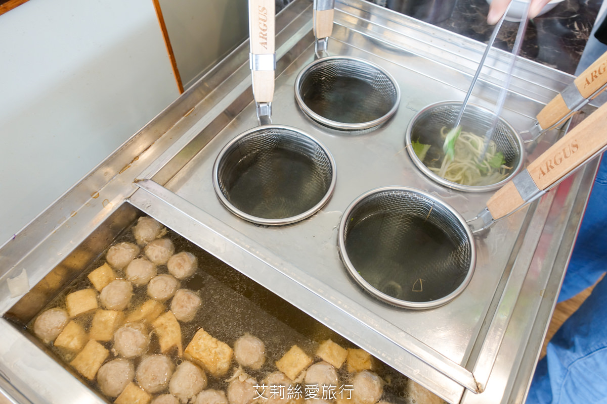 苗栗美食 自然風情景觀餐廳 buffet早餐吃到飽 現煮麵食 手工歐式麵包 生菜沙拉 熱炒…