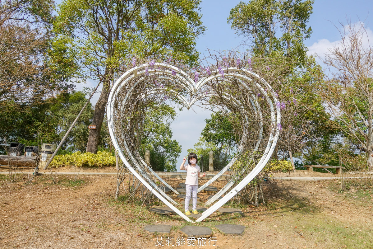 苗栗住宿 自然風情景觀餐廳渡假民宿 親子旅遊大草坪沙坑溜滑梯 無敵景觀渡假區 - 第47張圖 苗栗住宿 自然風情景觀餐廳渡假民宿 親子旅遊大草坪沙坑溜滑梯 無敵景觀渡假區